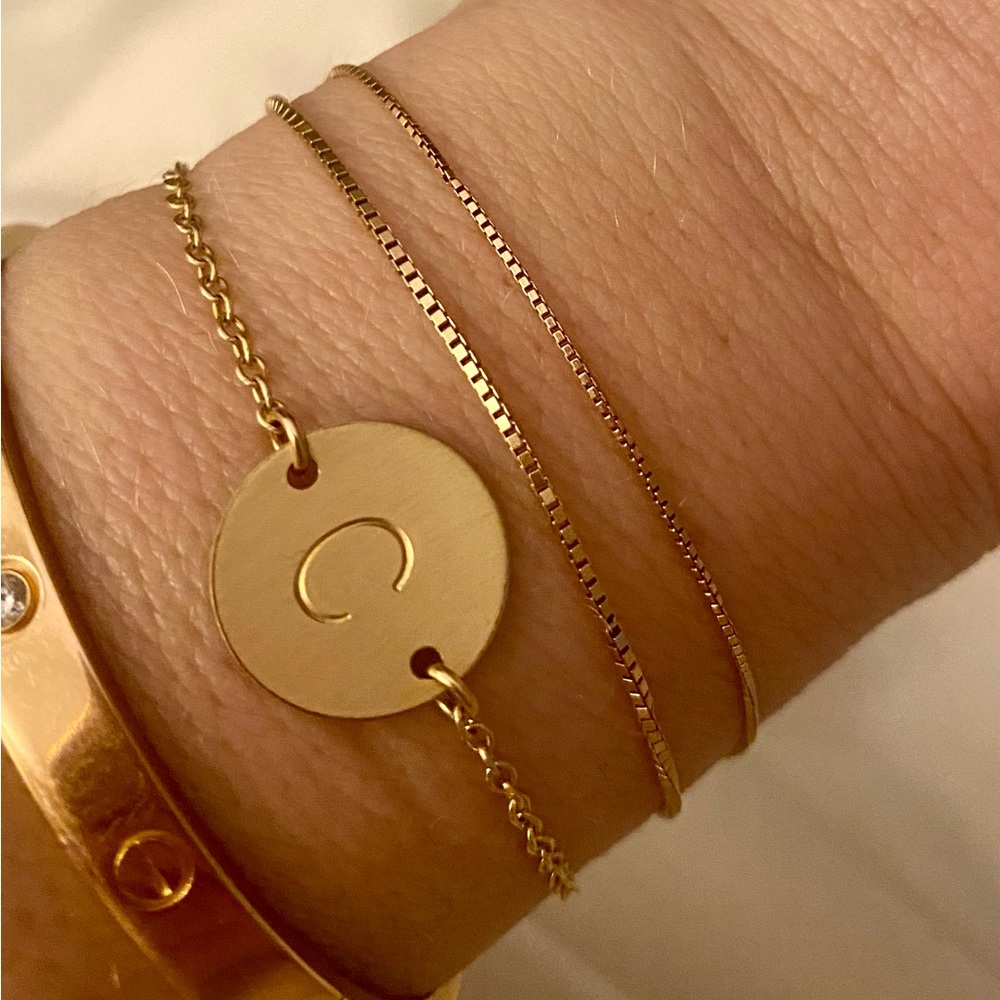 Nashelle Disc C Initial Line Bracelet - image 4